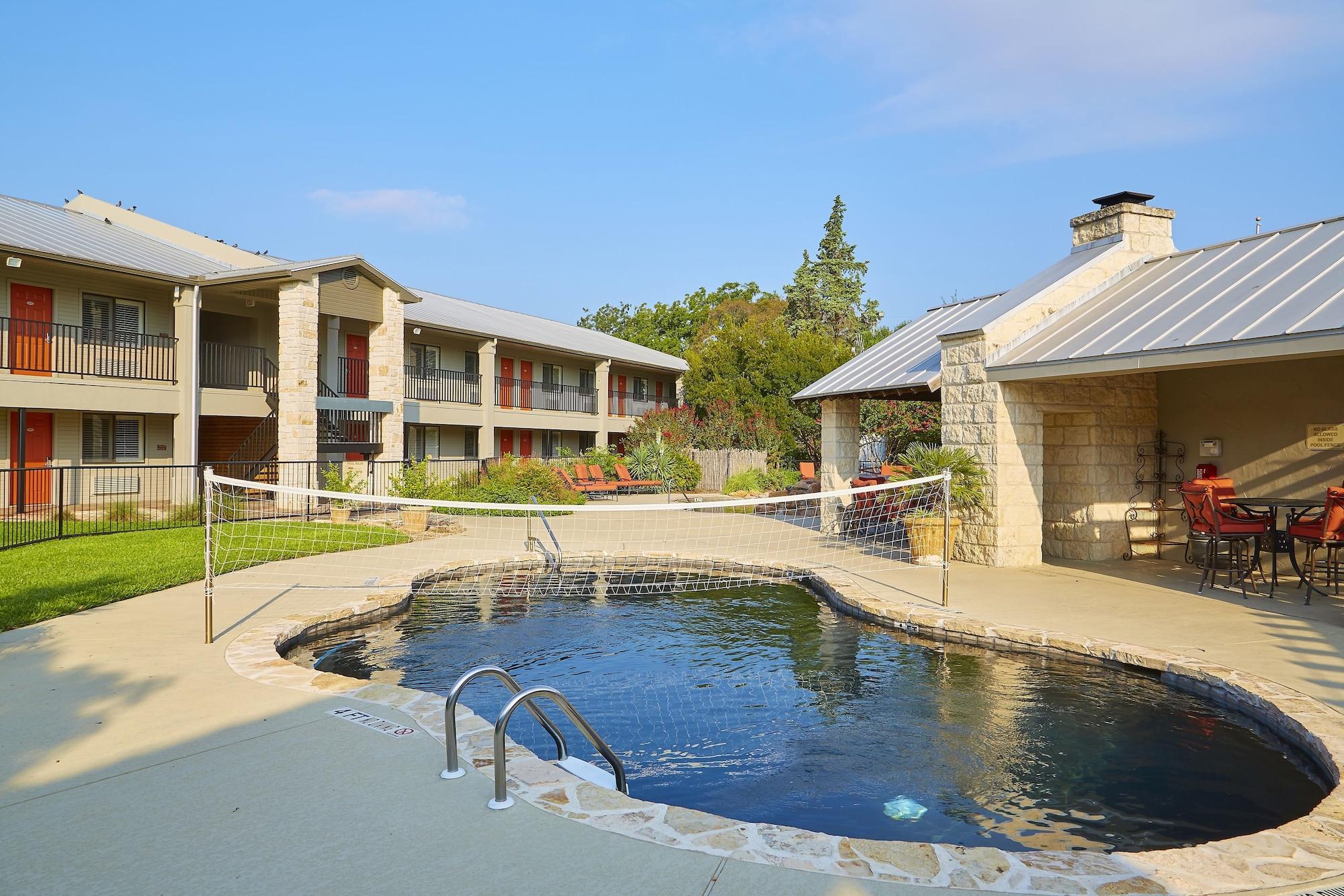 Fredericksburg Inn And Suites Exteriér fotografie