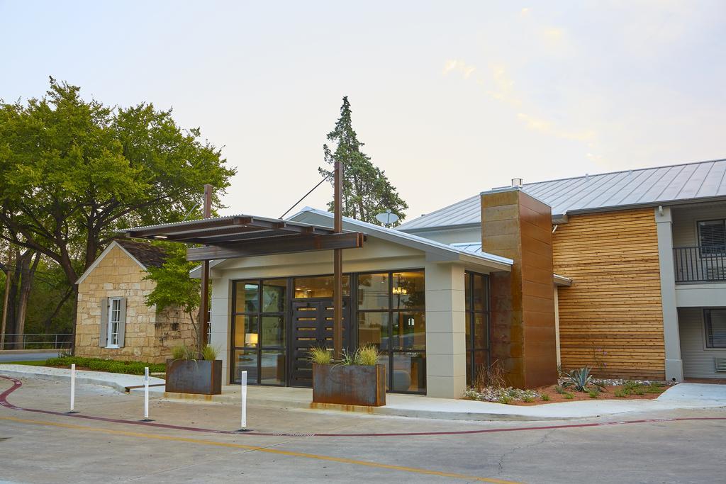 Fredericksburg Inn And Suites Exteriér fotografie